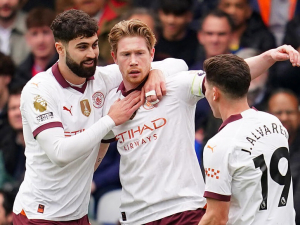 Kevin De Bruyne tlačí Manchester City blíž titulu. Dokonalým výkonem pokořil Crystal Palace
