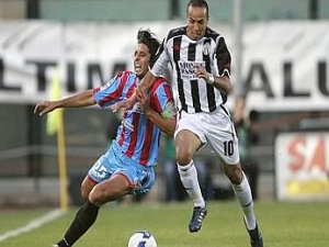 Kharja se vrací do Janova, Inter jej nekoupil
