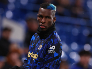 Chelsea nového útočníka nepotřebuje, tvrdí legenda Arsenalu
