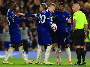 Vypadáme jako děti. Tohle je nepřijatelné, vypěnil Pochettino po penaltové hádce mladíků z Chelsea