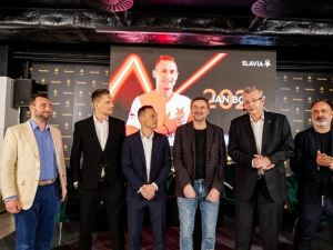 Bořil prodloužil smlouvu ve Slavii. Událost doprovází několik tajemných otázek
