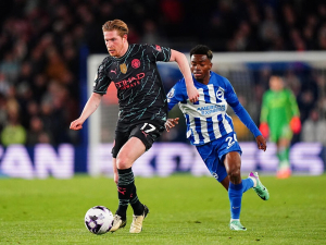 Manchester City nadále stíhá Arsenal. Brighton porazil i bez Haalanda 4:0