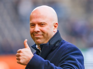 Liverpool je blízko dohody s Feyenoordem ohledně podpisu trenéra Arneho Slota