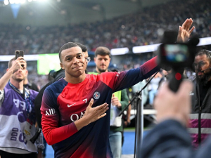PSG se s Mbappém nerozloučilo. Sbohem legendě dali jen fanoušci