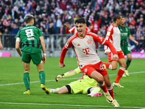Supertalent Pavlovič z Bayernu pojede na Euro 2024 místo Goretzky