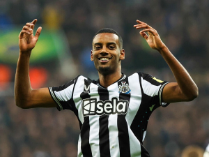 Isak by Arsenal posunul na jiný level, tvrdí klubová legenda Merson