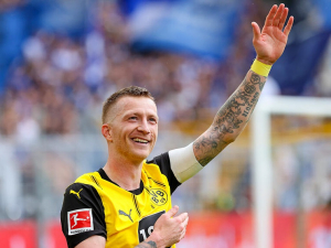 Marco Reus se s Borusií Dortmund rozloučil gólem a asistencí při jasné výhře