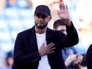 Vincent Kompany je na seznamu možných trenérů Bayernu Mnichov