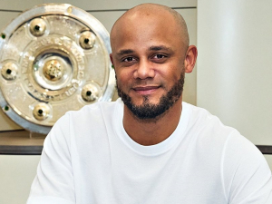 Vincent Kompany je oficiálně trenérem Bayernu Mnichov