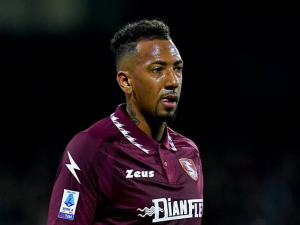 Jerome Boateng podepsal v Linzu. Bude spoluhráčem dvou ex-slávistů