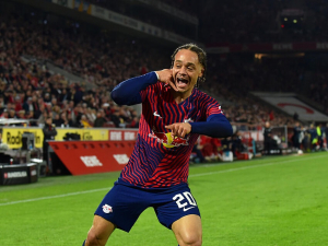 PSG nepočítá se Simonsem. Zájem o jeho hostování má Bayern