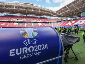 Začíná EURO 2024: Co všechno si nesmíte vzít na stadion a kolik bude stát pivo s klobásou?