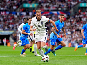 Euro 2024: Kdo dnes hraje a kde zápasy sledovat?