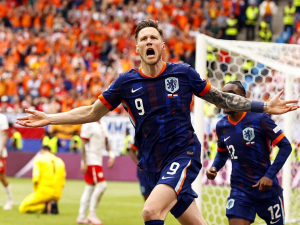 EURO 2024: Nizozemsko i přes problémy zdolalo Polsko bez Lewandowskiho. Hrdinou se stal Weghorst