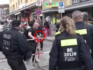 EURO 2024: Policie v Hamburku postřelila muže se sekerou