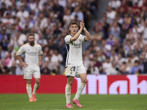 Real Sociedad si přeje získat na hostování tureckého Messiho Ardu Gülera