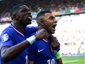 Francie pouze remizovala s Polskem. Mbappé dal svůj vůbec první gól na Euru