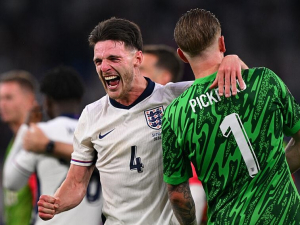 Declan Rice po zápase vulgárně urážel slovenského trenéra Calzonu