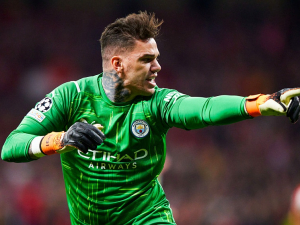 Kluby ze Saudské Arábie pokračují v jednáních s Edersonem. Jedničkou Manchesteru City bude Ortega