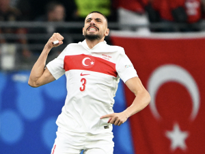 Turecko oslavilo postup na EURO 2024 objednávkou 300 kebabů