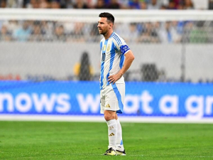 Messi jako Ronaldo. Argentinská ikona nedala penaltu a v rozstřelu jí zachránil brankář Martínez