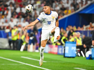 Real Madrid představil detaily ohledně Mbappého prezentace a nová čísla dresů