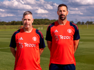 Ruud van Nistelroy je novým asistentem Erika ten Haga v Manchesteru United