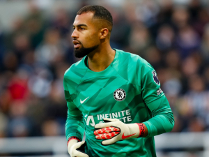 Brankáři v Chelsea – Enzo Maresca odmítl komentovat přestup Jorgensena, chválí Sáncheze