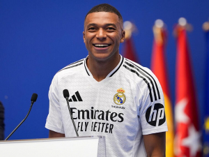 Mbappého se v Barceloně nikdo nebojí, říká Fermin Lopéz