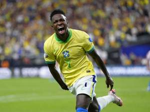 Zlatý míč vyhraje Vinícius, tvrdí Carlo Ancelotti