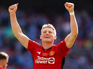 Fulham nabízí 20 milionů liber za Scotta McTominaye z Manchesteru United