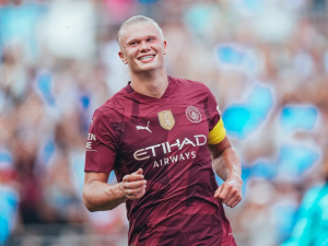 Erling Haaland hattrickem sestřelil Chelsea. Trestal její šílené chyby v obraně