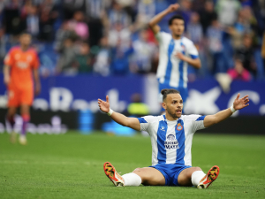 Martin Braithwaite opustil RCD Espanyol, a teď by rád klub koupil. Chce se zbavit současného vedení