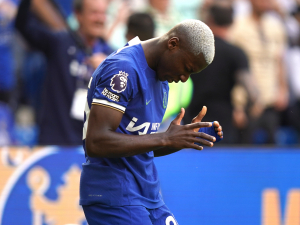 Kvůli rekordní ceně mého transferu jsem přišel o sebedůvěru, říká Moises Caicedo