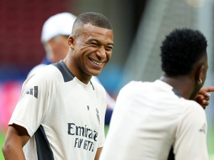 Odbude si dnes Kylian Mbappé debut za Real Madrid?