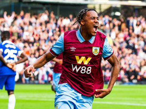 Tottenham přivádí z Burnley nadějného křídelníka Odoberta