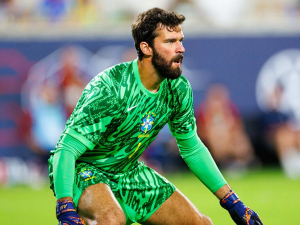 Alisson prý odmítl nabídku ze Saudské Arábie
