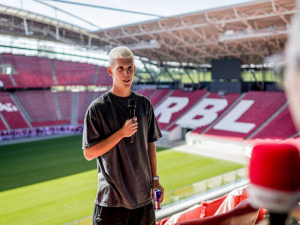 Dani Olmo konečně bude moct hrát, La Liga povolila Barceloně jeho registraci