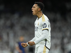 O mladého talenta z Realu Madrid se pere pět známých klubů, kam útočník přestoupí?