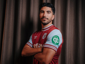 West Ham dělá velké změny v záloze. Ward-Prowe odchází, přichází Soler