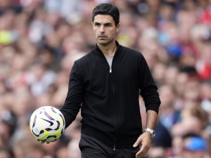 Mikel Arteta podepsal s Arsenalem novou smlouvu do roku 2027