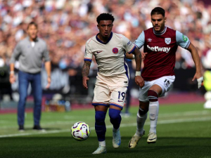 Jadon Sancho za 49 minut za Chelsea dokázal vyrovnat rekord, který mu v Manchesteru United trval dosáhnout 7 měsíců