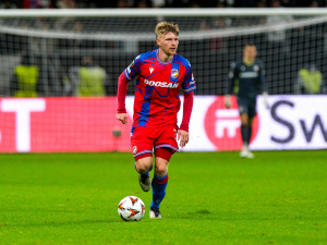 Viktoria Plzeň s Mladou Boleslaví navázaly na trend 10. kola s červenými kartami a utkání skončilo nerozhodně 1:1
