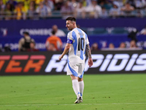 Jindy naprosto klidný Lionel Messi se dostal do vyhroceného sporu v zápase Argentiny proti Venezuele