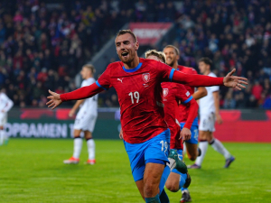 Kanonýr Chorý opět úřadoval. Dvěma góly sestřelil Albánii
