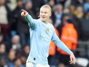 Barcelona nabídla místo v týmu Erlingovi Haalandovi, Manchester City našel náhradu ve Sportingu Lisabon