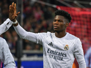 Aurélien Tchouameni a Premier League? Není šance