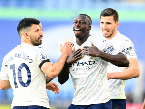 Spousta hráčů Manchesteru City na party měla sex s náhodnými ženami, pila alkohol a porušovala zákony, tvrdí hříšník Mendy