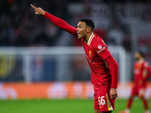 Trent Alexander-Arnold odhalil svůj kariérní cíl, fanoušci Liverpoolu začínají mít veliké obavy