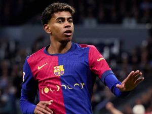 Lamine Yamal a jeho předzápasový rituál: YouTube videa, kde hraje Lionel Messi a Neymar